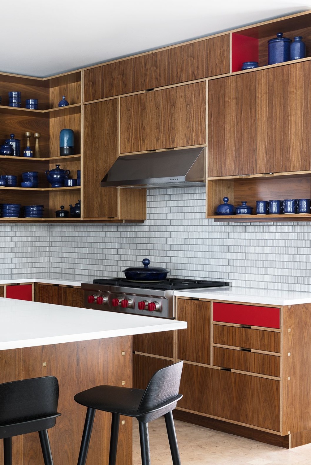 Get Inspired With These Trendy Kitchen Makeover Ideas For A Stylish Home